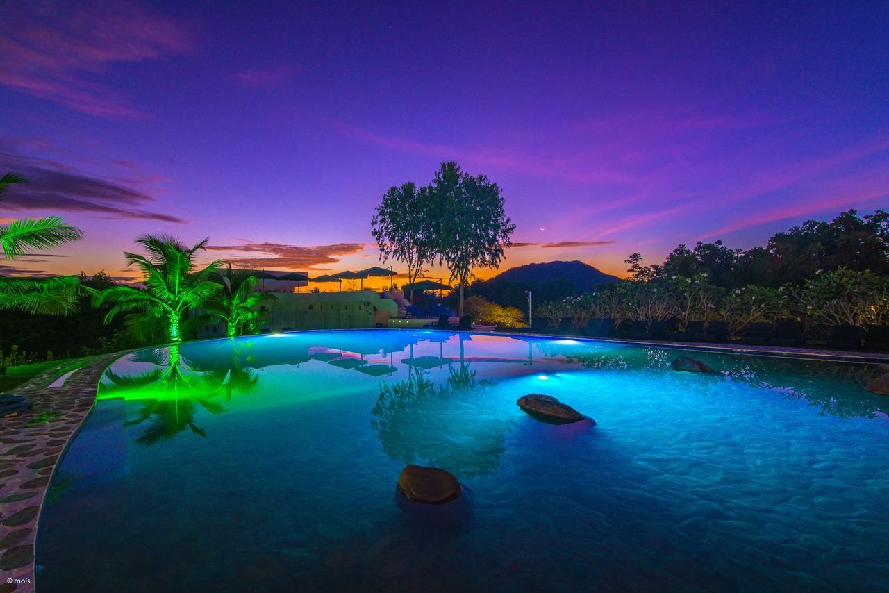Ai World Park And Resorts Bacungan ภายนอก รูปภาพ