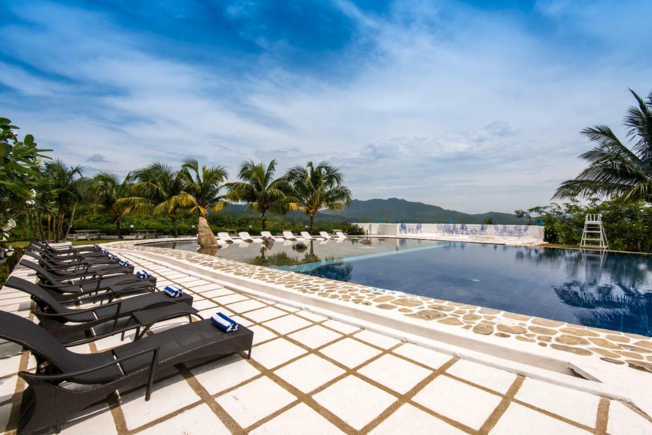 Ai World Park And Resorts Bacungan ภายนอก รูปภาพ